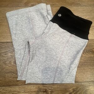 Lululemon Groove REVERSIBLE Crop Wide Leg Leggings Gray/black Gray/teal Size 2